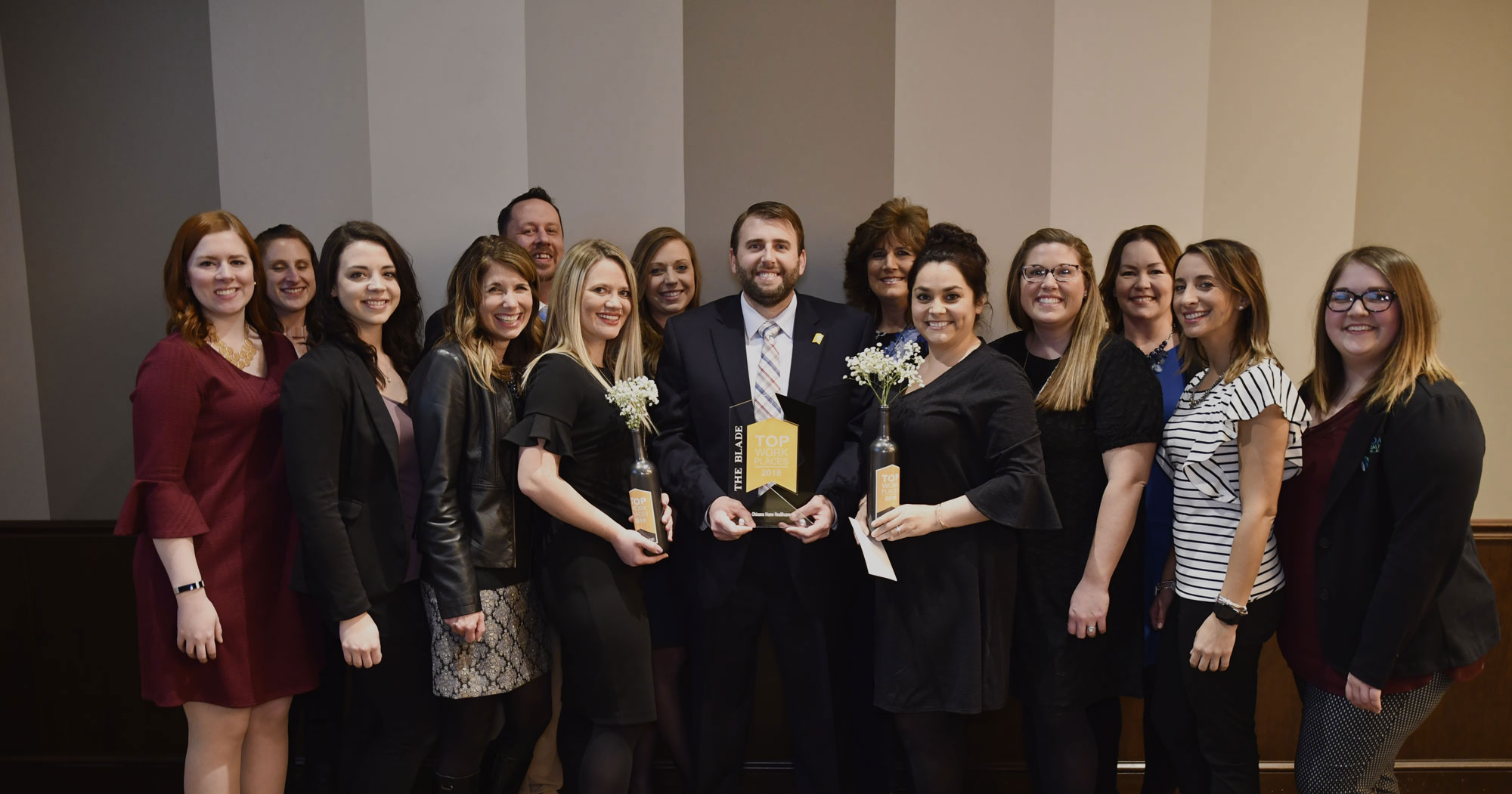 Ohioans Home Healthcare team receiving award.